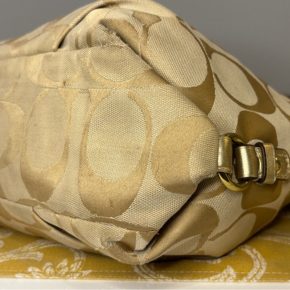 Coach Beige and Gold Signature Shoulder Bag 2011 - Picture 4 of 7